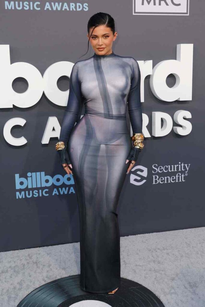 GIRL.BLACK: KYLIE JENNER. BILLBOARD MUSIC AWARDS, IN LAS VEGAS. THE POWER OF STYLE.