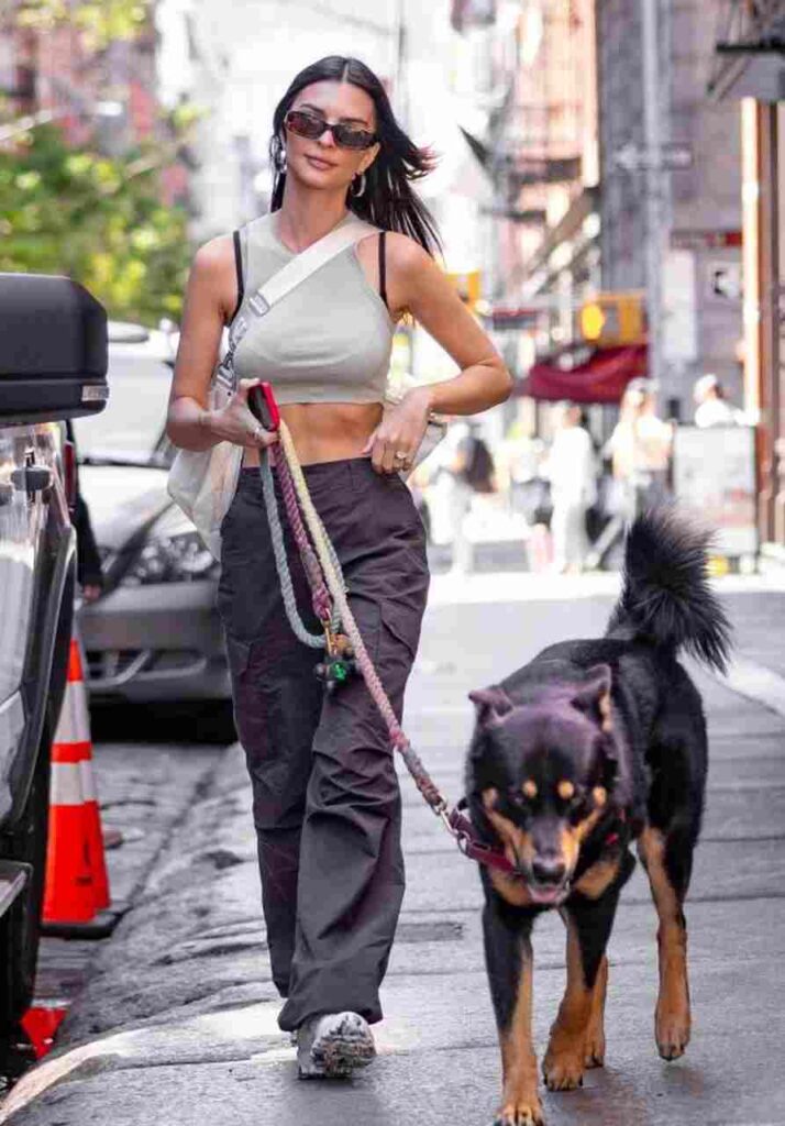 GIRL.BLACK: EMILY RATAJKOWSKI. LUXURY, IN NEW YORK. MAGNIFICENT STYLE.