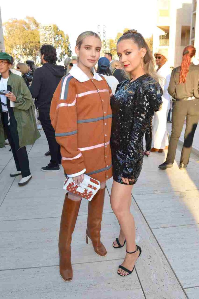 GIRL.BLACK: BILLIE LOURD. LOUIS VUITTON’S CRUISE SHOW. MAGNIFICENT STYLE.