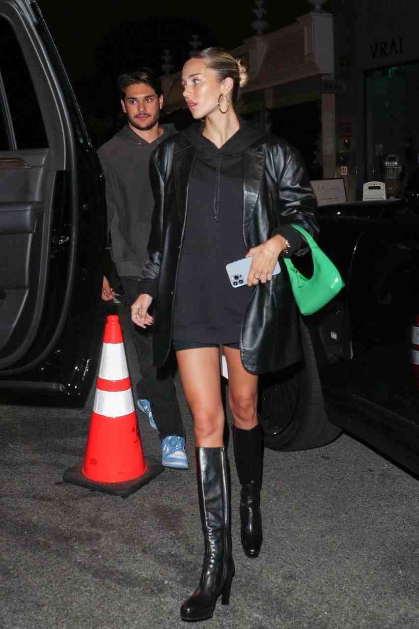 GIRL.BLACK: DELILAH BELLE HAMLIN, IN ALL BLACK ATTIRE, AT CATCH LA. WEST HOLLYWOOD. MAXIMUM STYLE.