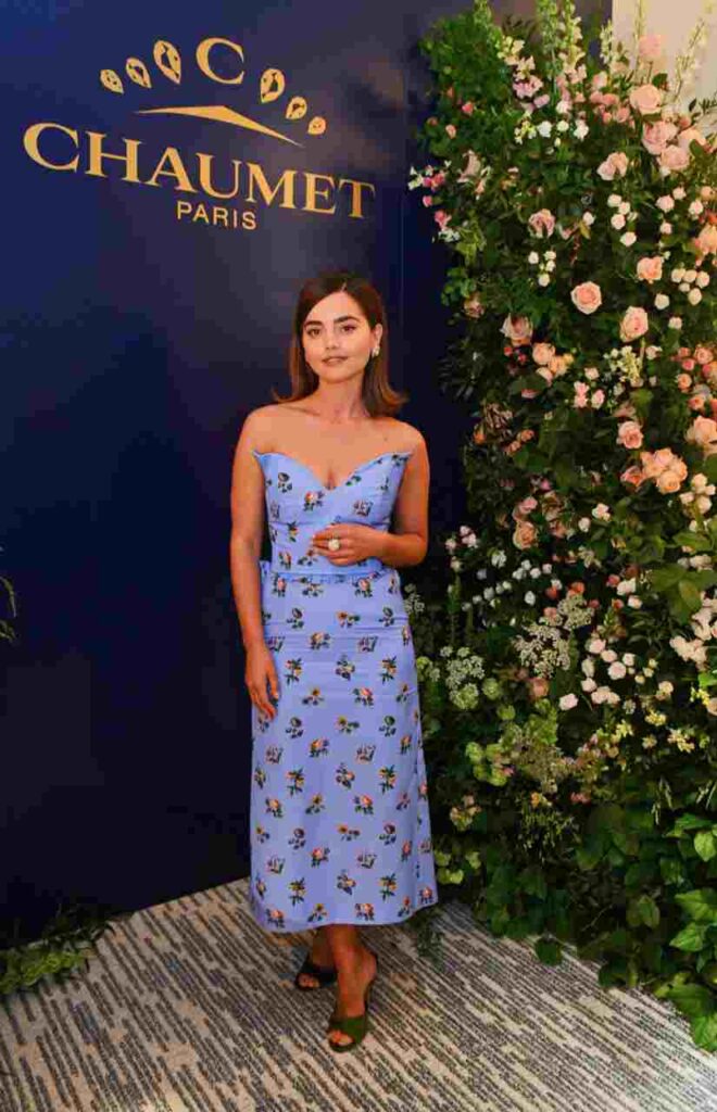 GIRL.BLACK: JENNA COLEMAN. MAISON CHAUMET BOUTIQUE ANNIVERSARY PARTY, IN LONDON. SPECTACULAR STYLE.