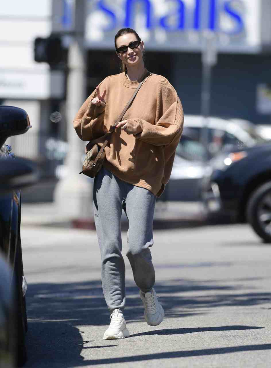 GIRL.BLACK: WHITNEY PORT. SHOPPING, IN LOS ANGELES. SPECTACULAR STYLE.