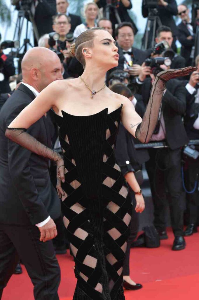 GIRL.BLACK: CARA DELEVINGNE. RED CARPET, AT CANNES FILM FESTIVAL. UNCONDITIONAL STYLE.