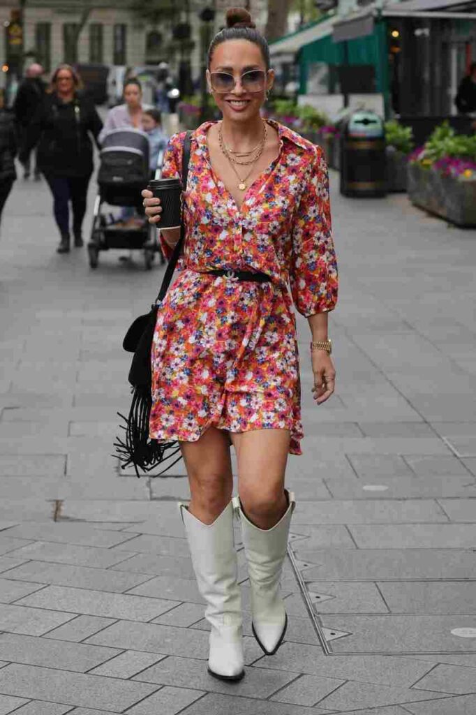 GIRL.BLACK: MYLEENE KLASS, IN A SHORT FLORAL DRESS AND BOOTS. LONDON. ABSOLUTE STYLE.