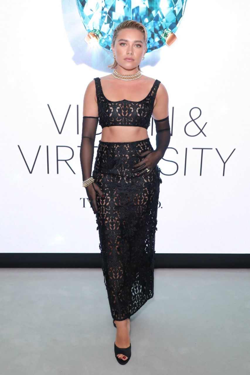 GIRL.BLACK: FLORENCE PUGH. TIFFANY & CO. “VISION & VIRTUOSITY” EXHIBITION OPENING GALA, IN LONDON. UNPARALLELED STYLE.